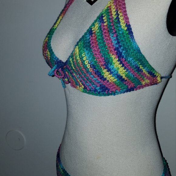 Crochet bikini - Picture 4 of 9